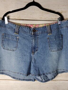 Duck Head Vintage Light Blue Denim Shorts with Floral Waist Lining